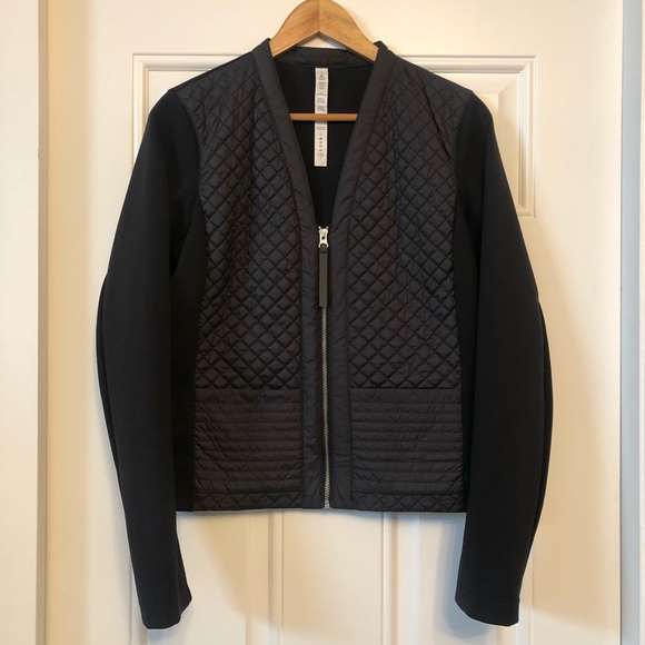 SOLD! Lululemon Long Sleeve Black Quilted Jacket - Picture 2 of 8